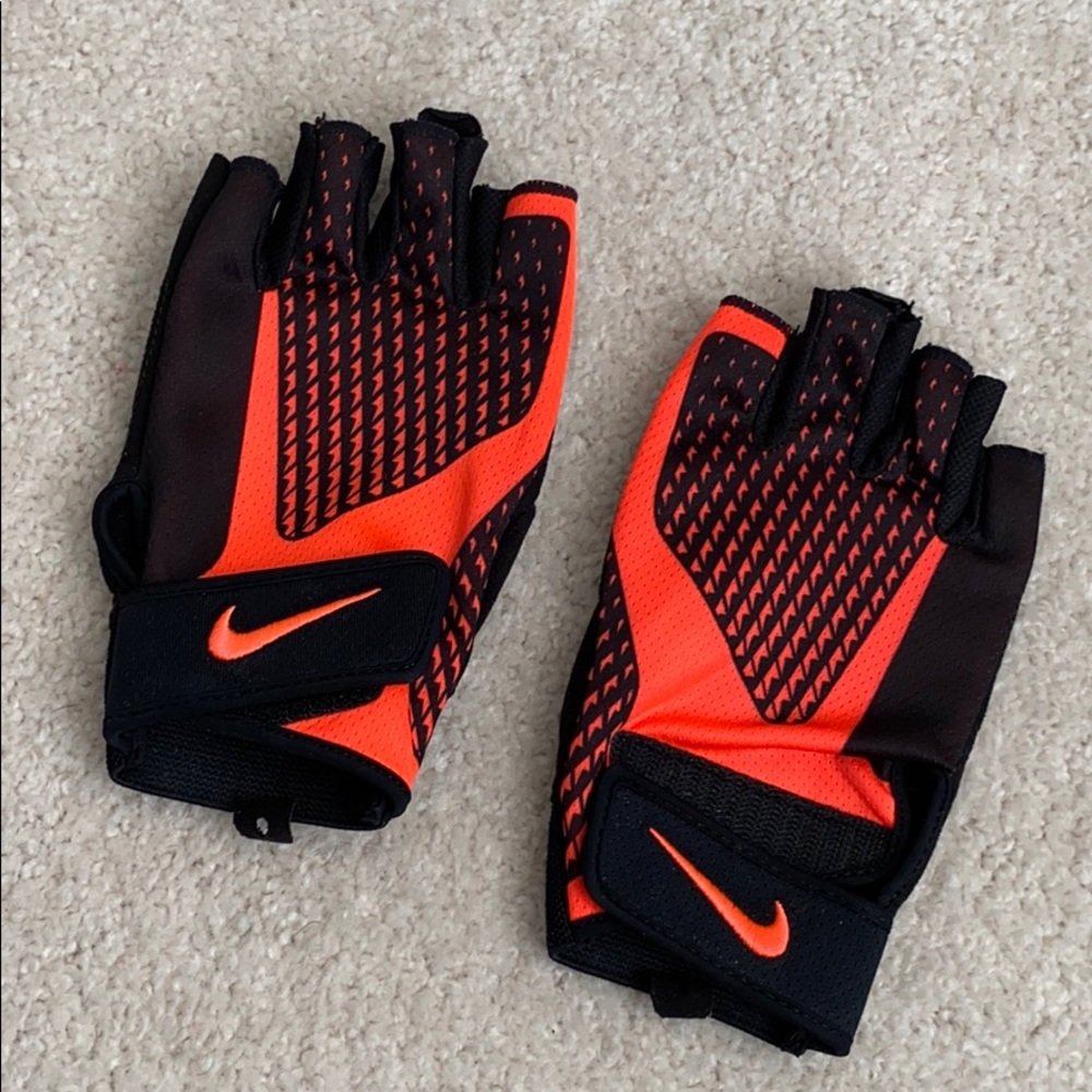 Nike Workout Gloves